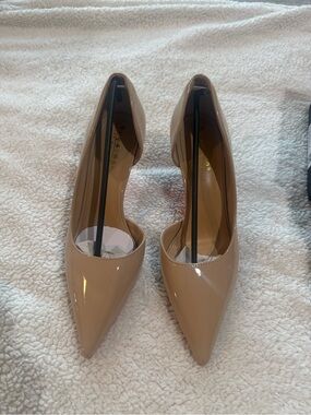 Women's Patent Pointed-Toe Pumps in Nude
